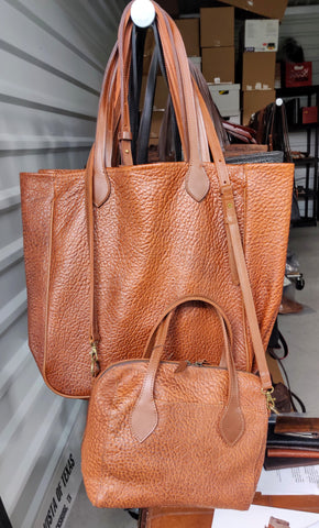 3514 Large Tote in American Bison - side Gussets & Piping. Color: Cinnamon Cobblestone. Snap closure. Dimensions: 14" H x 17" L x 5" D